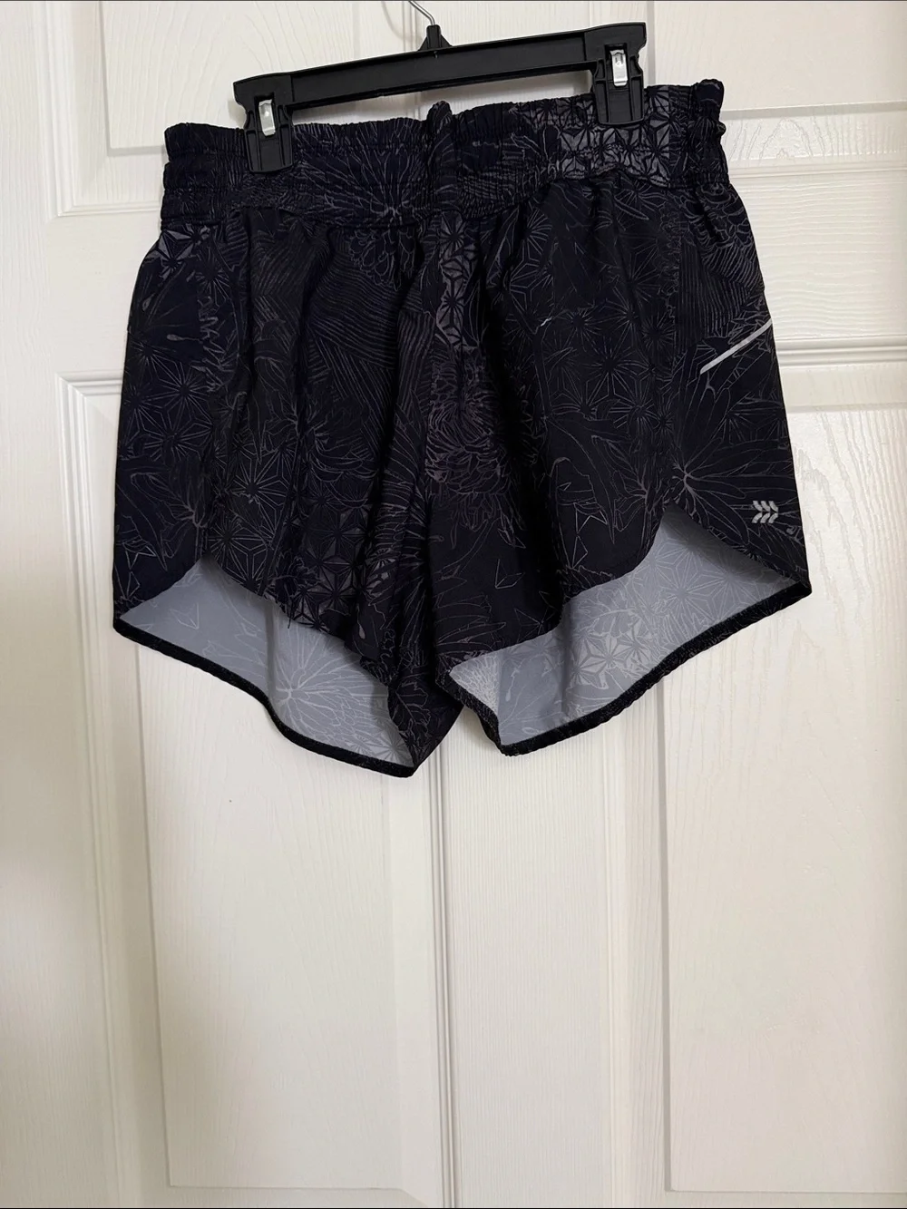 all in motion Black Floral-Print Athletic Shorts